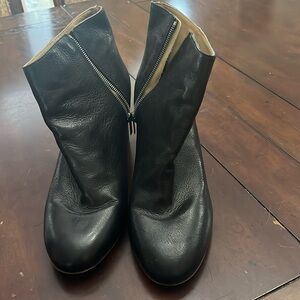 Vero Cuoio heeled boots size 10 1/2